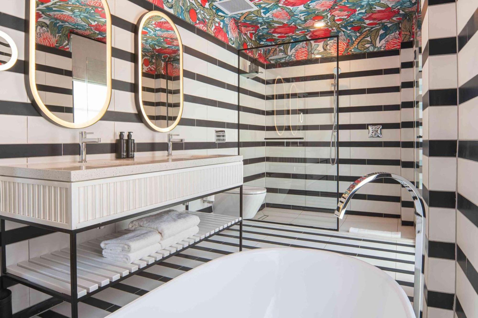 Canopy By Hilton Cape Town Longkloof Екстериор снимка